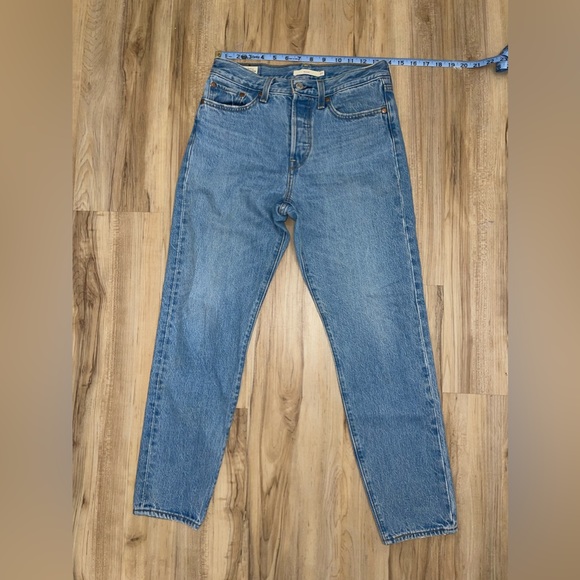 Levi’s premium wedgie fit medium wash women’s jeans - Picture 4 of 8